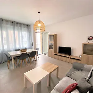 Apartamento Casc Antic Sl Sant Elm 3, Rosas